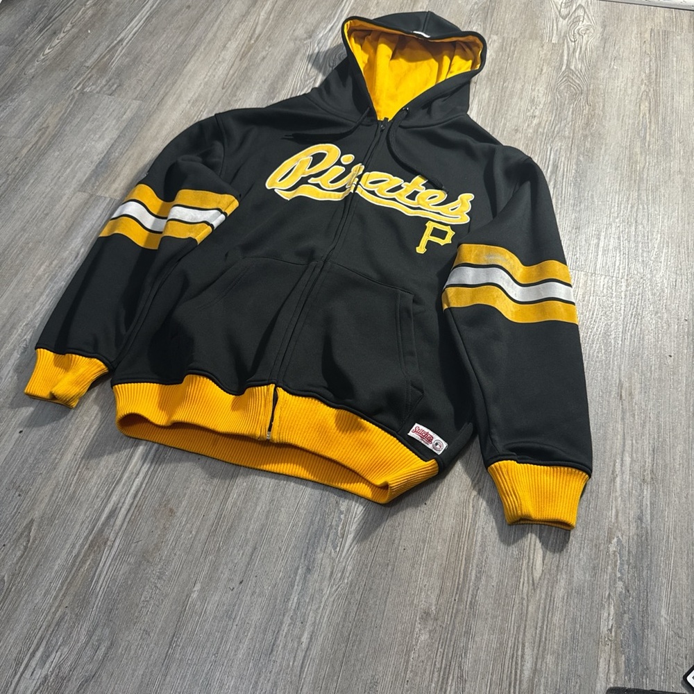 Stitches Black and Yellow Pirates Hoodie Size Medium